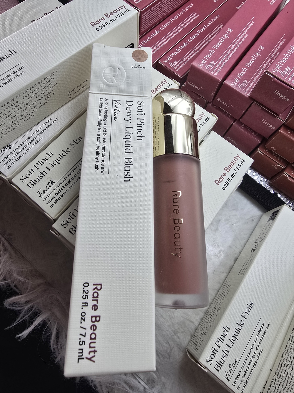 Rare Beauty Soft Pinch Liquid Blush — Vibrant Pink - Picture 10 of 12